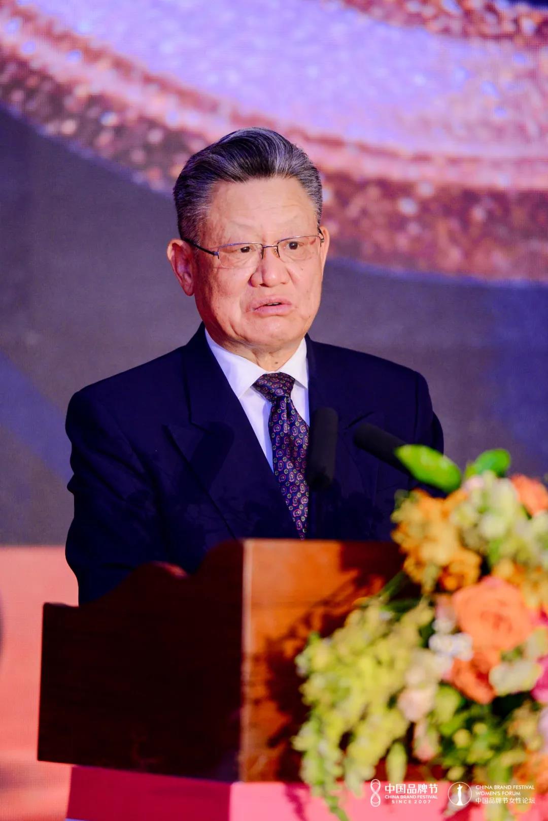 星誠視野總經理張立受邀參與2021中國品牌節(jié)第十四屆女性論壇，并和聯合國前副秘書長沙祖康親切交流；